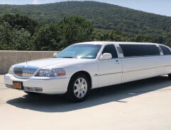 Esküvői autóbérlés - limuzin vagy luxusautó